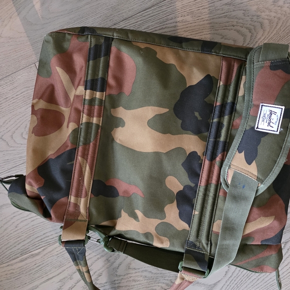 Herschel Supply Company Camouflage - Picture 4 of 7